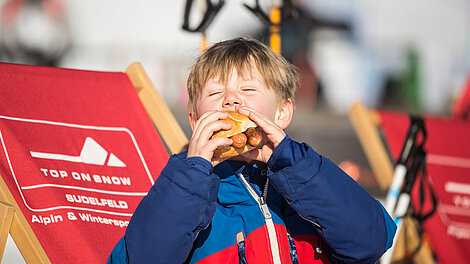 Mittagessen auf der Skihütte im Sudelfeld